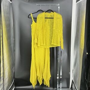 Elegant Yellow Prom Dress with Shawl
